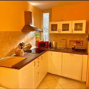 Piazza Napoleone Sweet Apartment